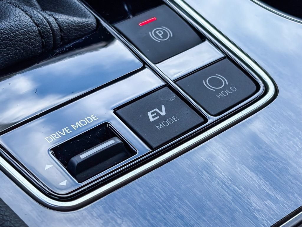 2025 Toyota Sienna Platinum