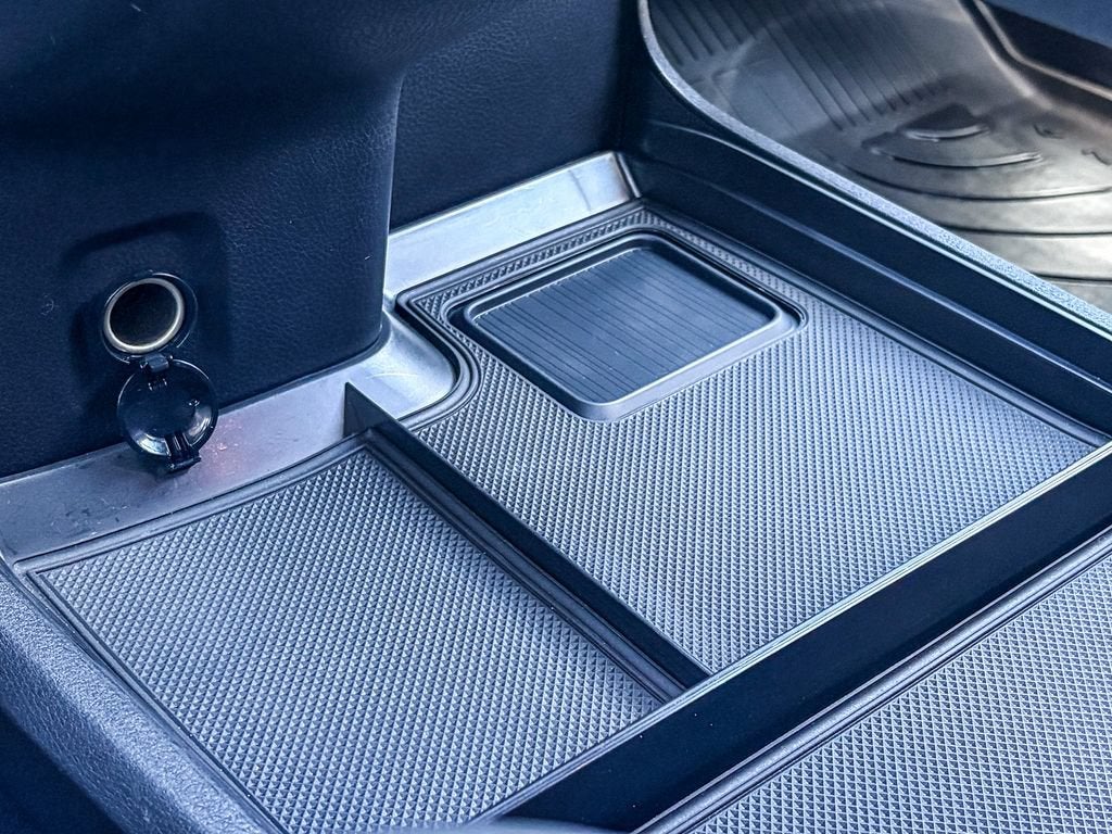 2025 Toyota Sienna Platinum