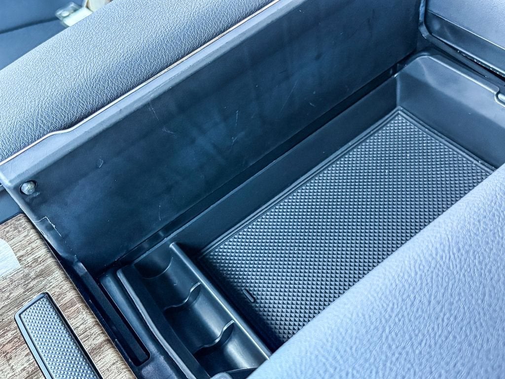 2025 Toyota Sienna Platinum