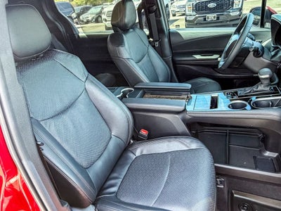 2025 Toyota Sienna Platinum