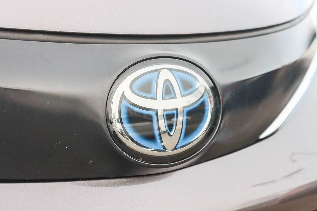 2023 Toyota Sienna LE