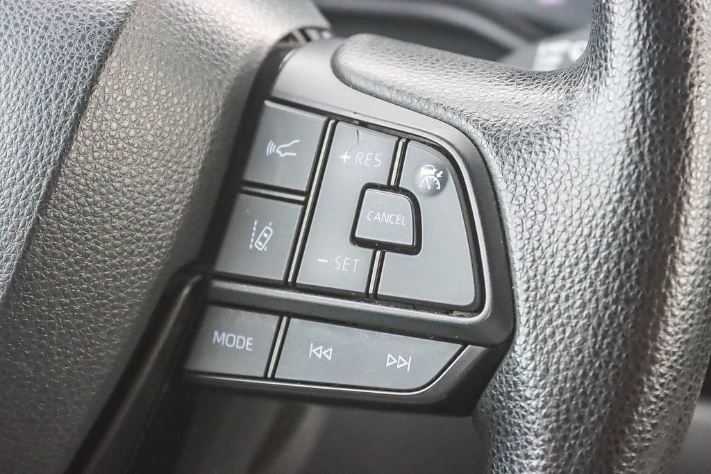 2023 Toyota Sienna LE