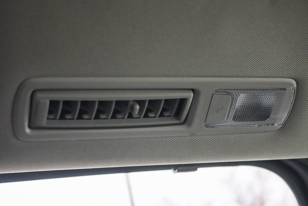 2023 Toyota Sienna LE