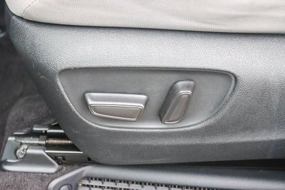 2023 Toyota Sienna LE