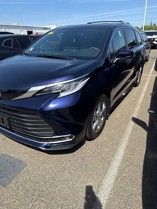2025 Toyota Sienna Limited