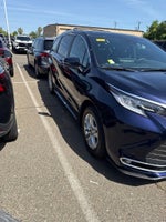 2025 Toyota Sienna Limited