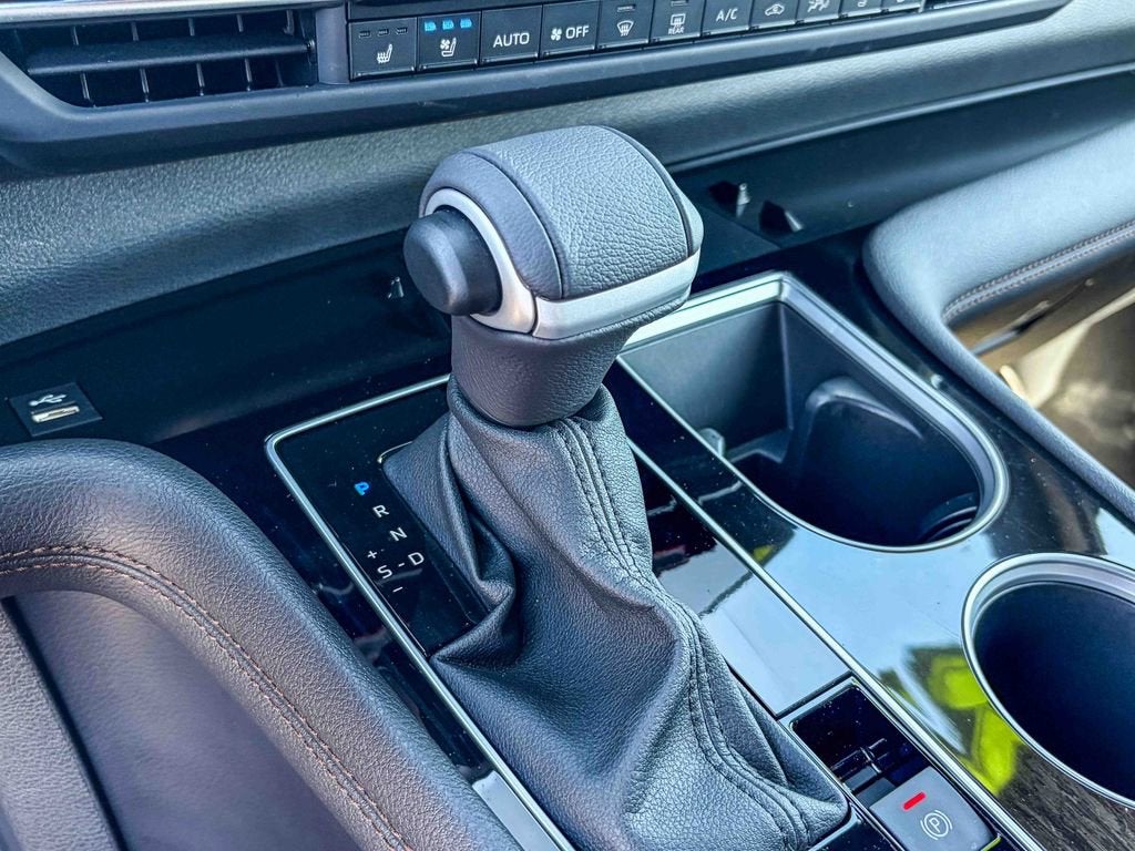2025 Toyota Sienna Limited
