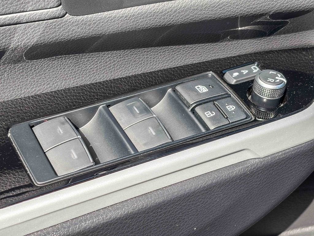 2025 Toyota Sienna Limited