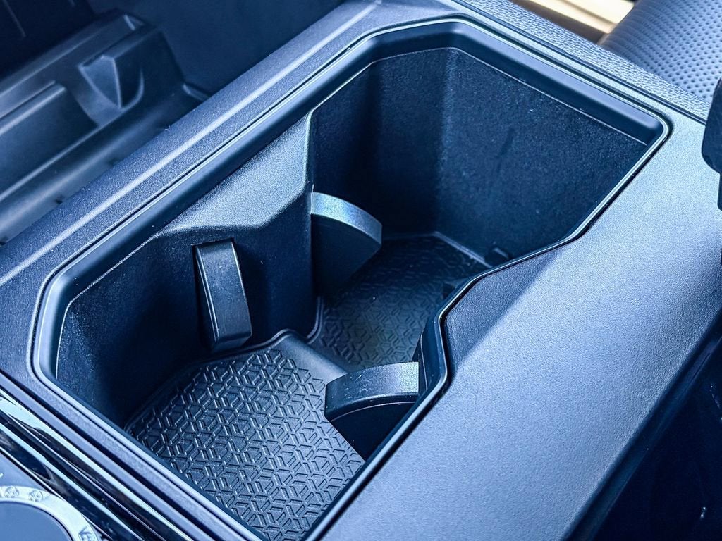 2025 Toyota Tundra 4WD SR5