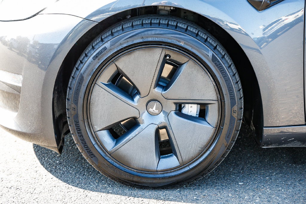 2023 Tesla Model 3 RWD