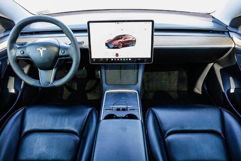 2023 Tesla Model 3 RWD