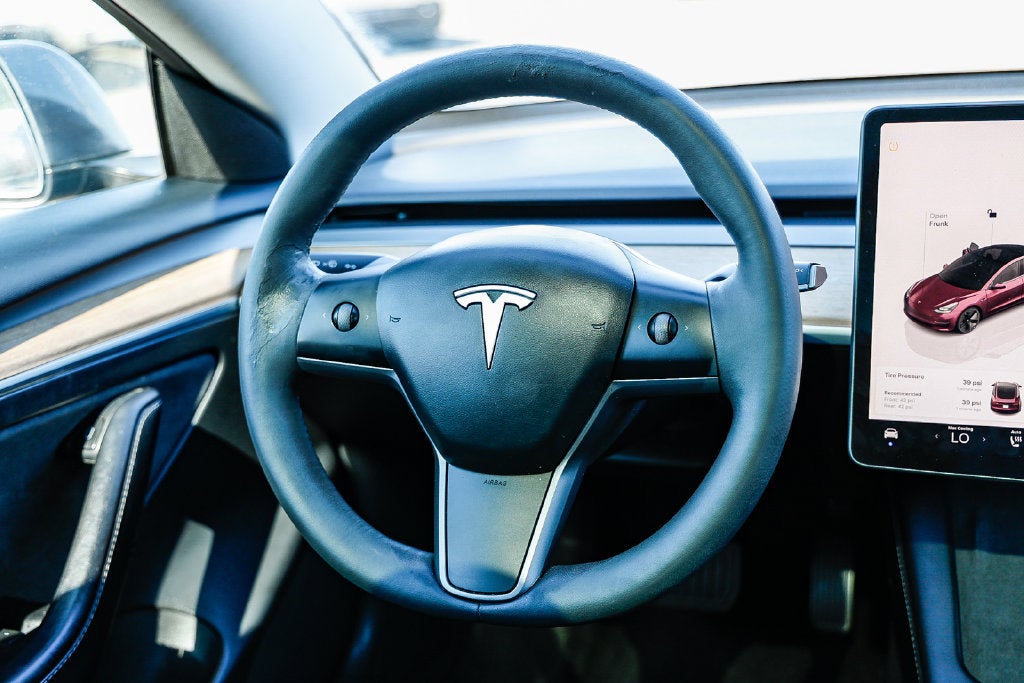 2023 Tesla Model 3 RWD