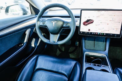 2023 Tesla Model 3 RWD