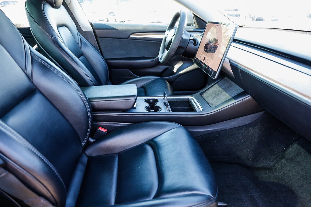 2023 Tesla Model 3 RWD