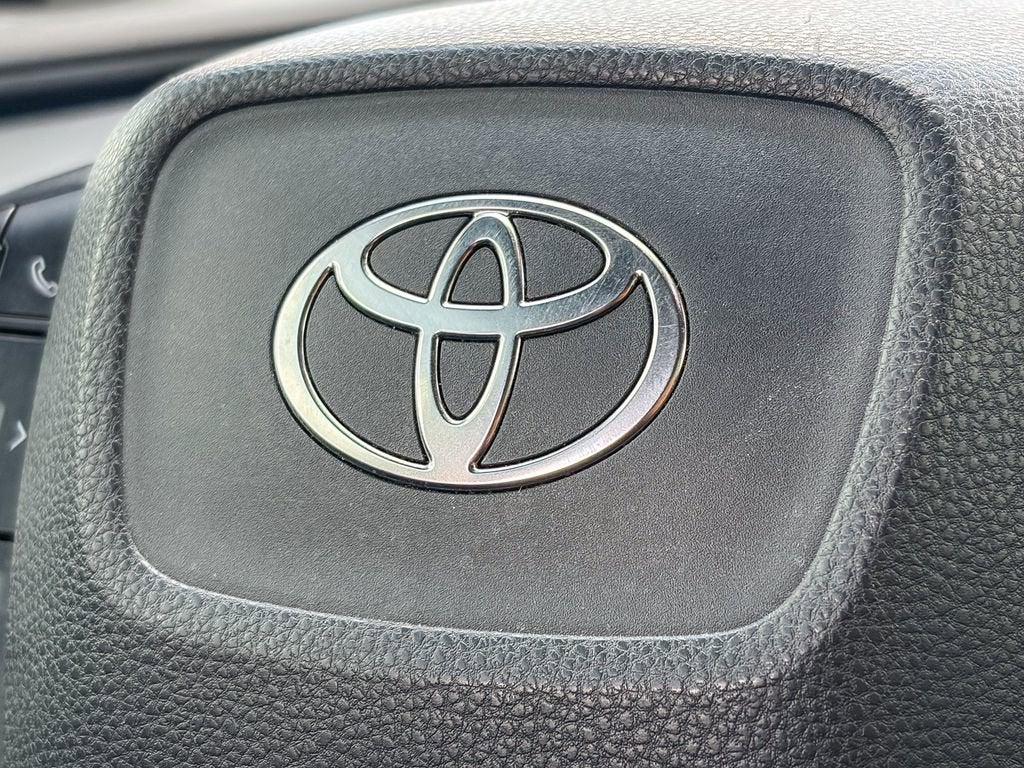 2023 Toyota Prius LE