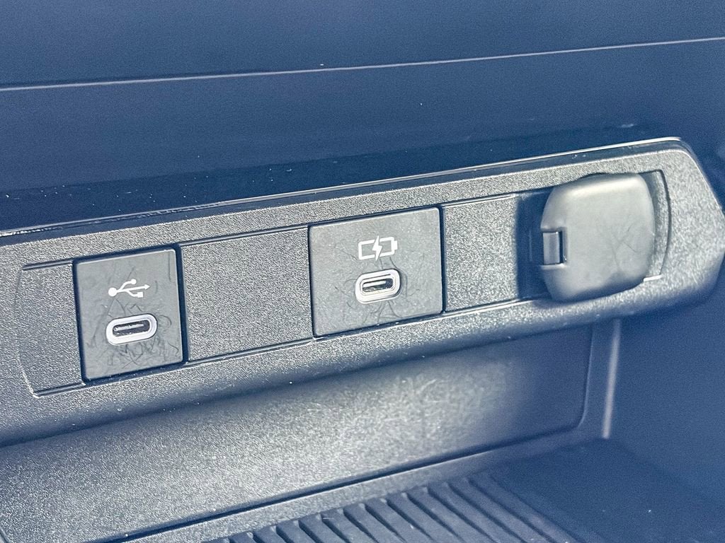 2023 Toyota Prius LE