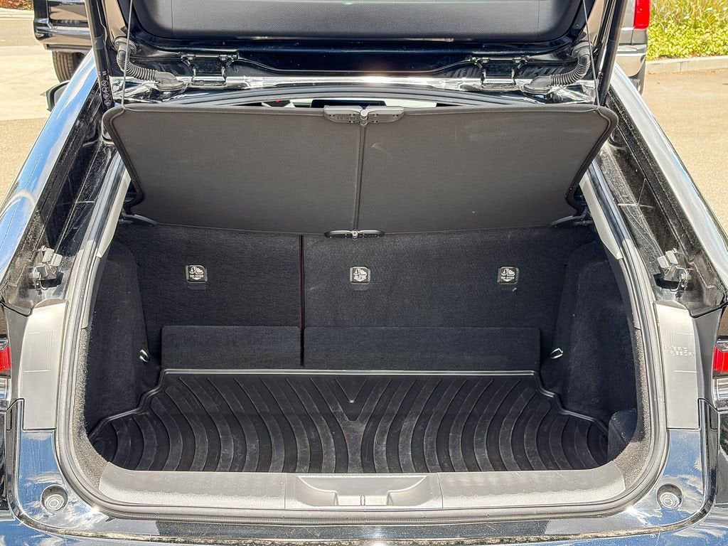 2023 Toyota Prius LE