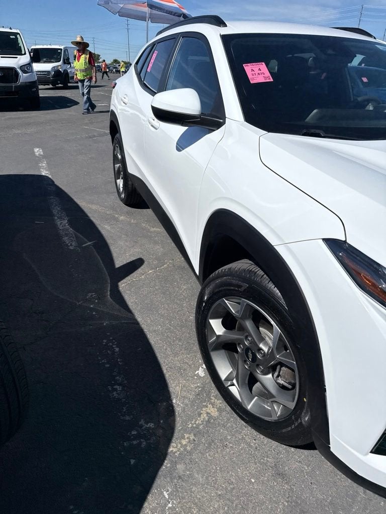 2024 Chevrolet Trax LT