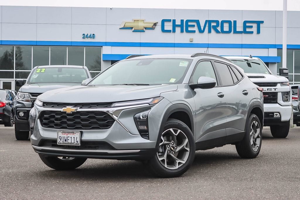 2025 Chevrolet Trax LT