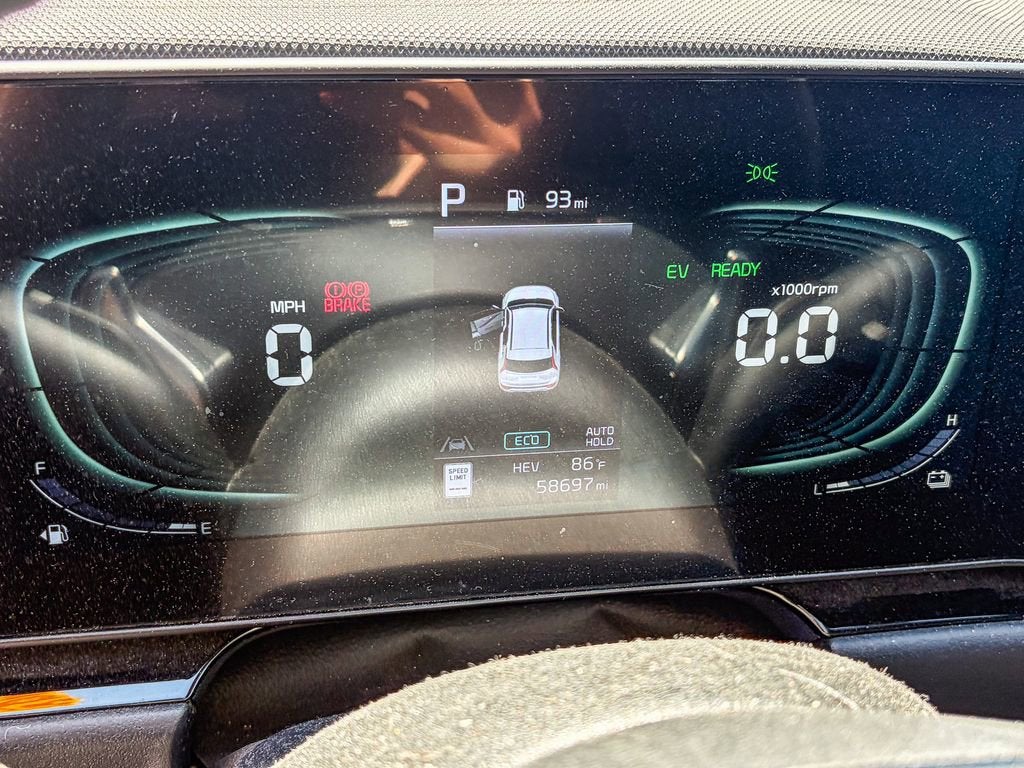 2023 Kia Niro Plug-In Hybrid SX Touring