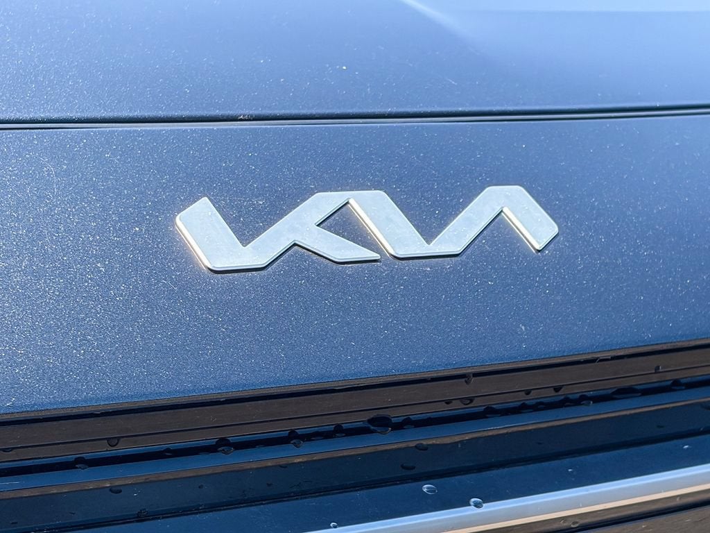 2023 Kia Niro Plug-In Hybrid SX Touring