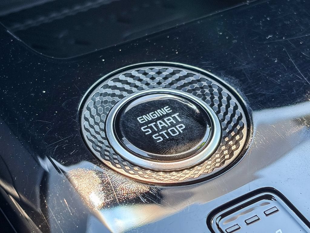 2023 Kia Niro Plug-In Hybrid SX Touring