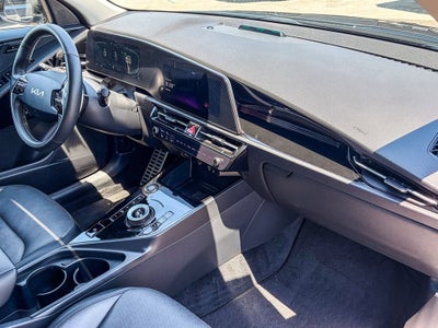 2023 Kia Niro Plug-In Hybrid SX Touring