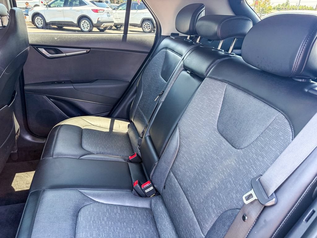 2023 Kia Niro Plug-In Hybrid SX Touring