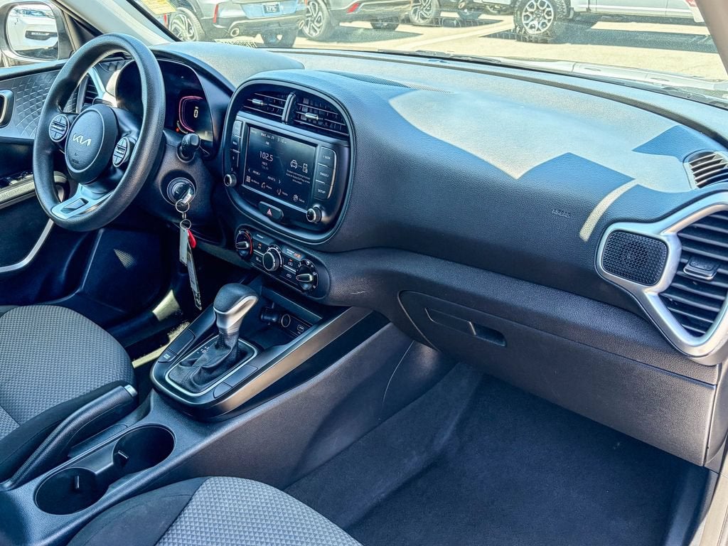 2024 Kia Soul LX
