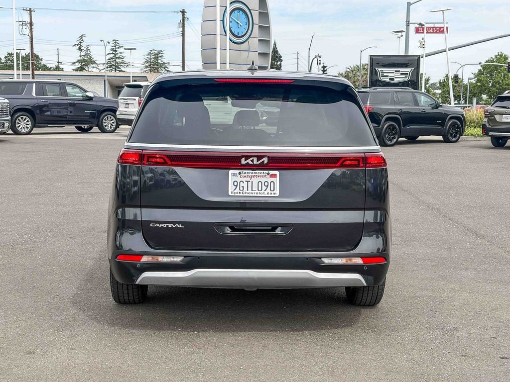 2024 Kia Carnival LX