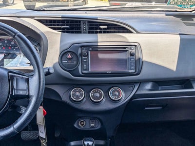 2017 Toyota Yaris SE