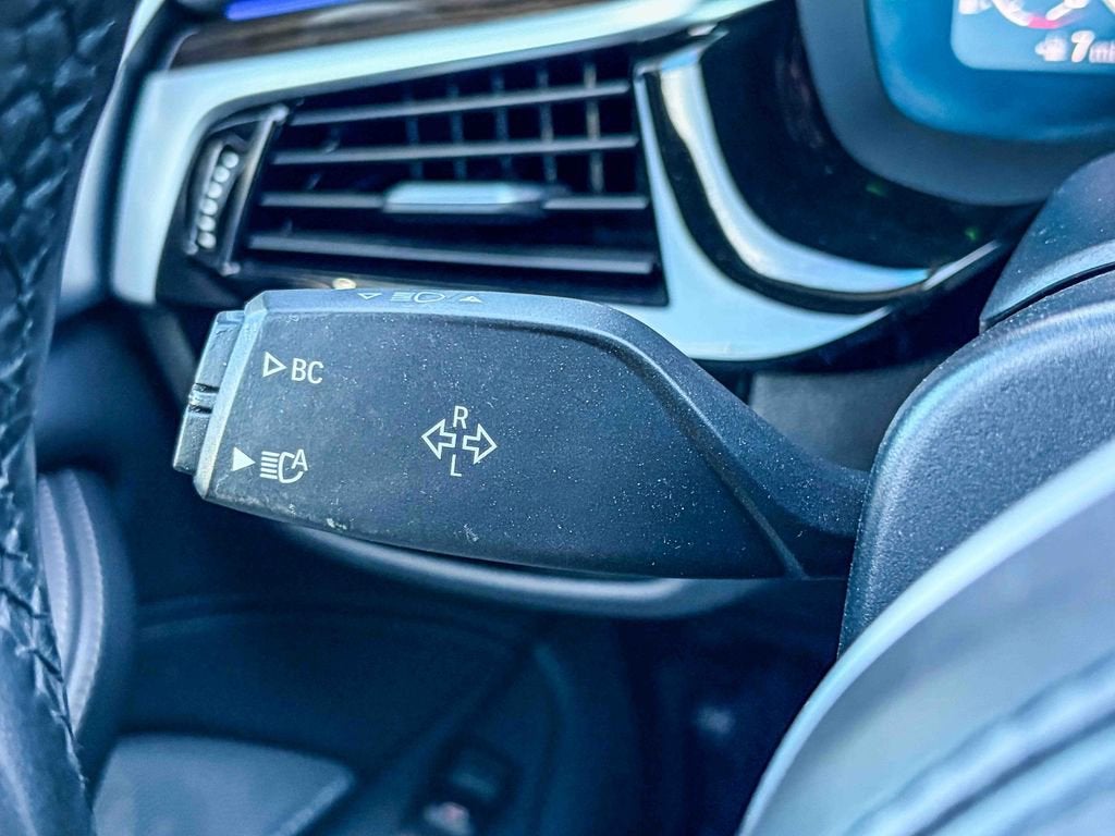 2021 BMW 5 Series M550i xDrive
