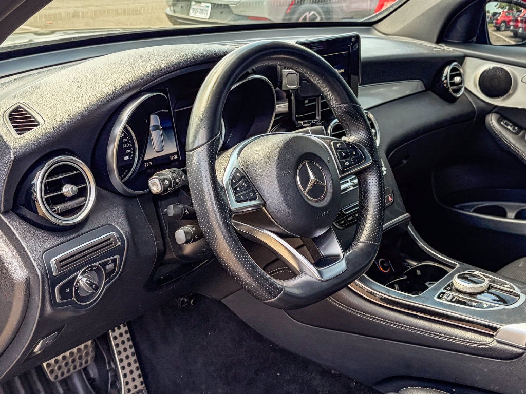 2019 Mercedes-Benz GLC 300 GLC 300