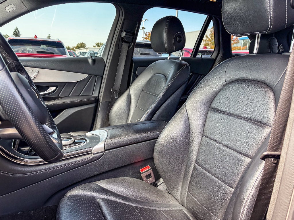 2019 Mercedes-Benz GLC 300 GLC 300