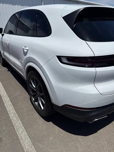 2024 Porsche Cayenne AWD