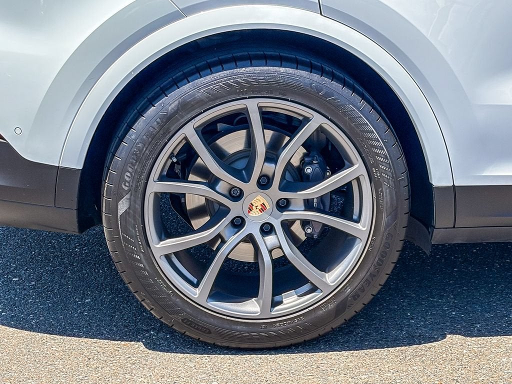 2024 Porsche Cayenne AWD