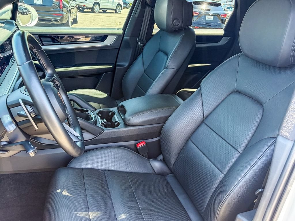 2024 Porsche Cayenne AWD